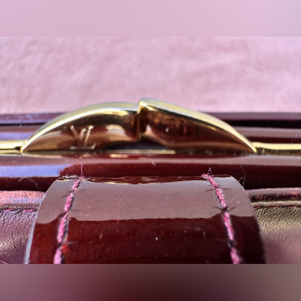 Louis Vuitton Burgundy Wine Wallet. - Picture 15 of 16